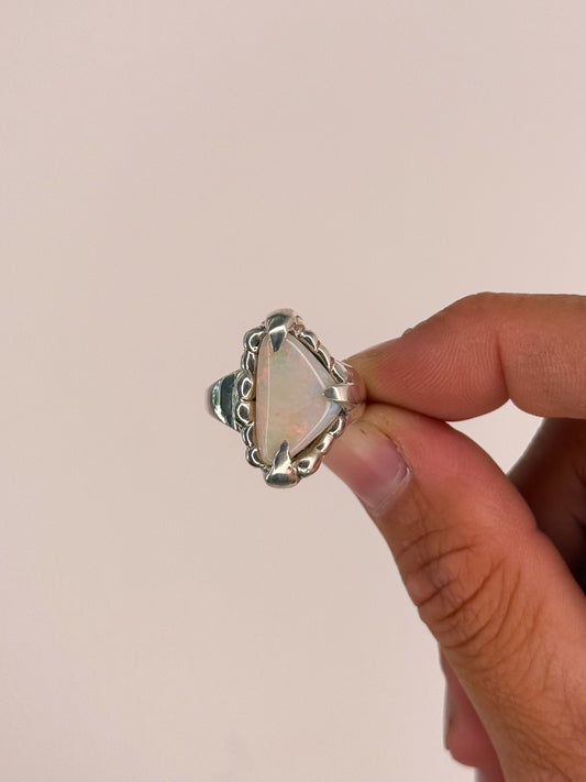 THREE CLAW OPAL
